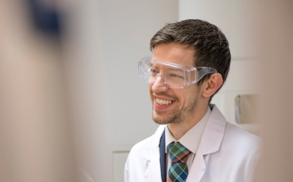 John Alexander on the tour of Dundee University's research facilities.