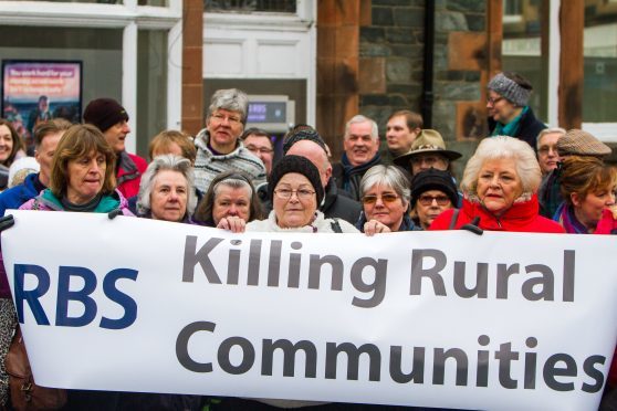Aberfeldy protests against the closure of its RBS branch.