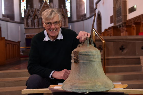 St James Church in Stonehaven, is launching a crowd funding campaign to re-instate the recently discovered church bell.  They are hoping it will be back in working order in time for the 100th anniversary of the armistice in November.
Picture of David Fleming with the bell.