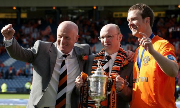 Peter Houston, Stephen Thompson and captain Andy Webster with the Scottish Cup in 2010.