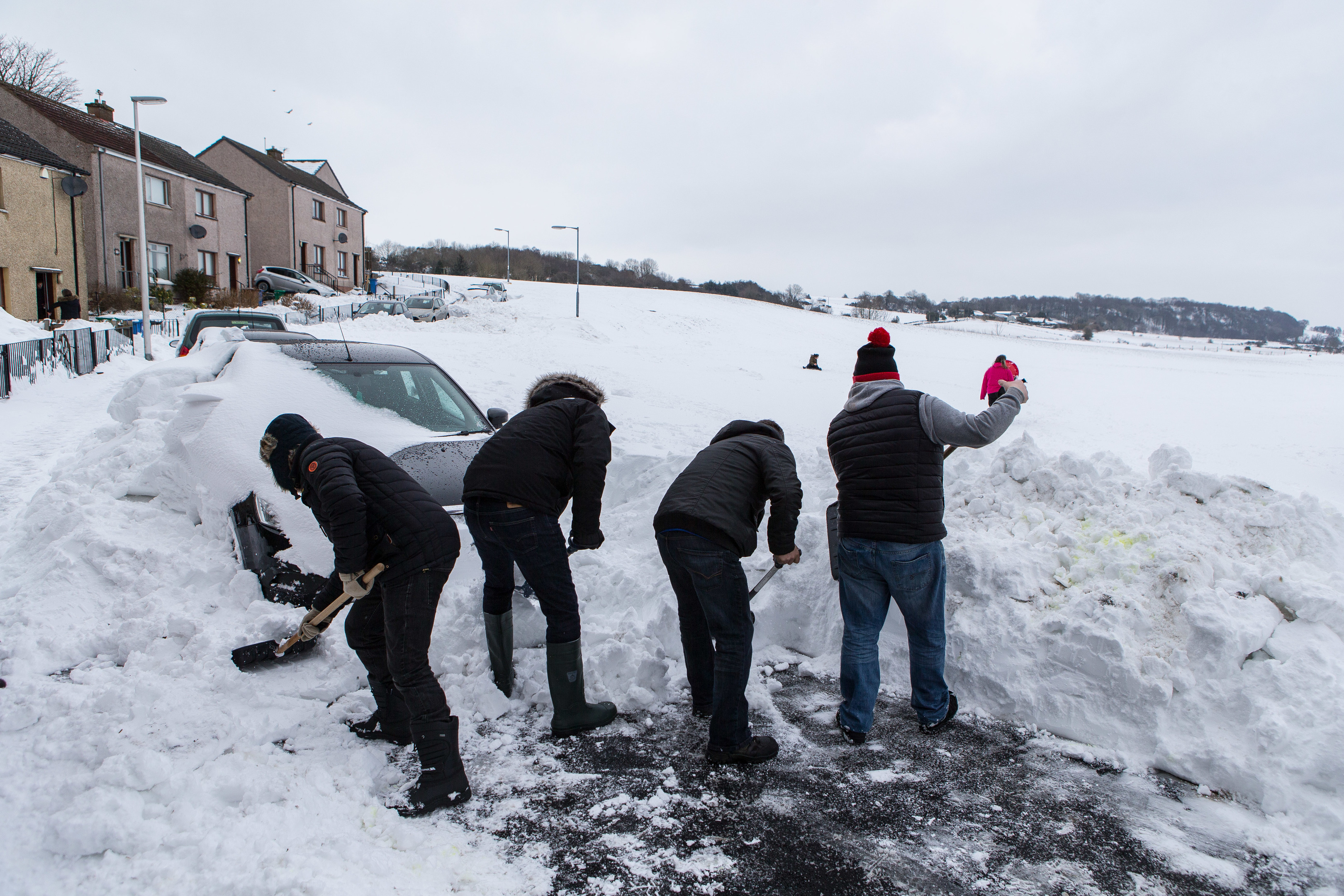 Cardenden residents Rab Wilson, Brian Allen, Brian Donaldson, Kevin Diamond and Michael Russell were among the thousands of people who mucked in to help clear roads.
