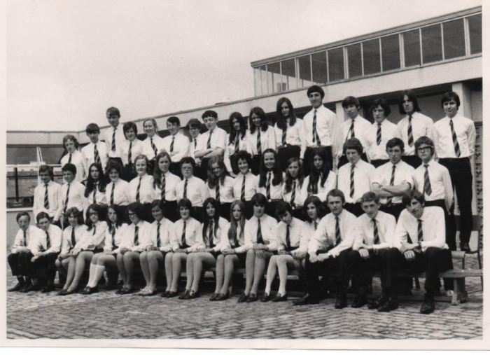 One of the classes at Lawside in 1970. Elisabeth is in the front row, seventh from the right.