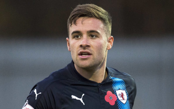 Lewis Vaughan in action for Raith Rovers.