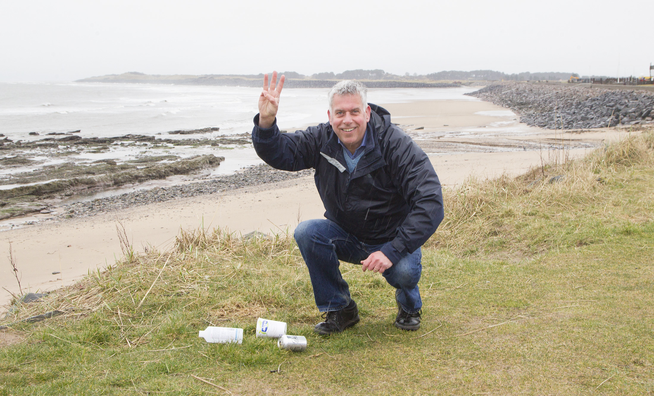 Carnoustie independent councillor Brian Boyd is calling for people to pick three for the sea.