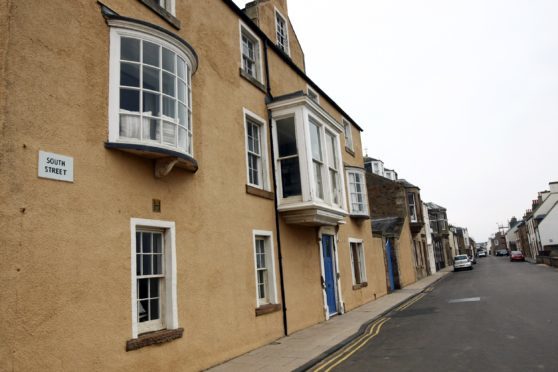 Elie has a high proportion of second homes.