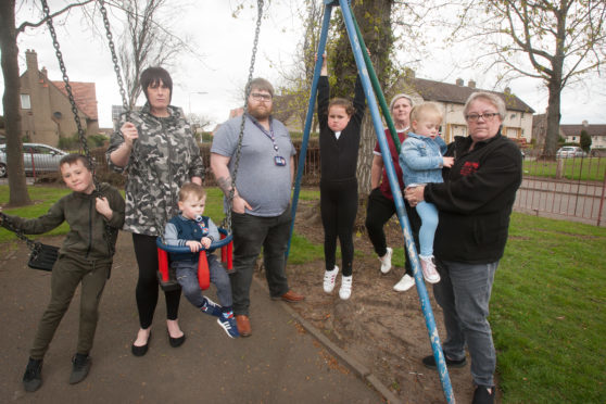 Tracy Cunniffe with granddaughter Kyra Turnbull with (from left) Rio-James Oswald, Mia McGair with daughter Miekai Gibson, Councillor Ryan Smart and Kelsey Allan