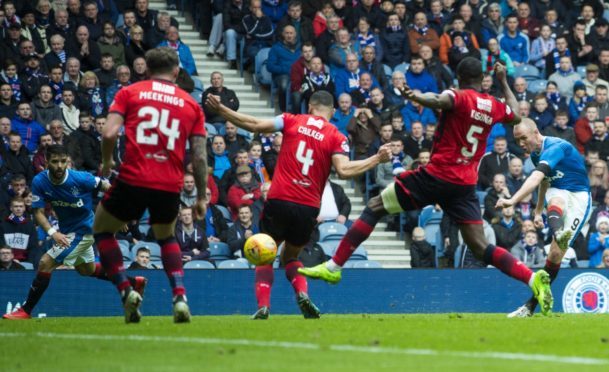 Kenny Miller scores for Rangers.