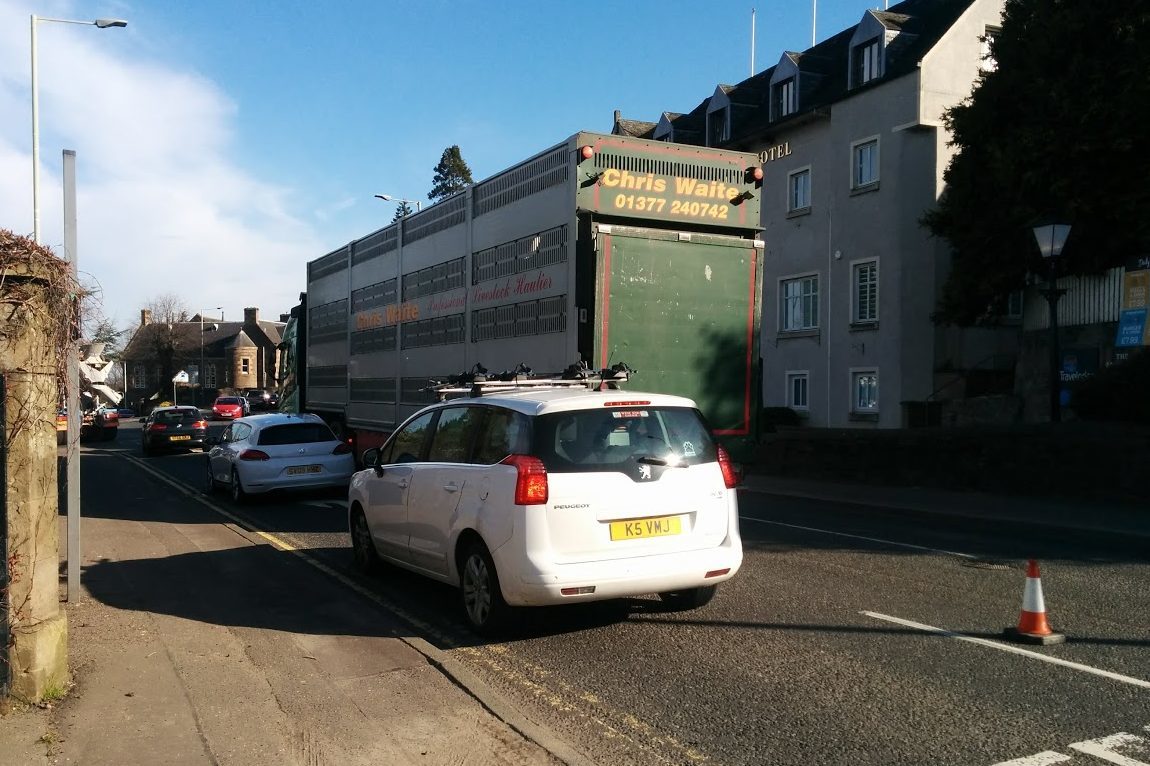 The broken down lorry in Perth's Dundee Road.
