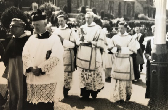 A scene from a pilgrimage in the 60s.