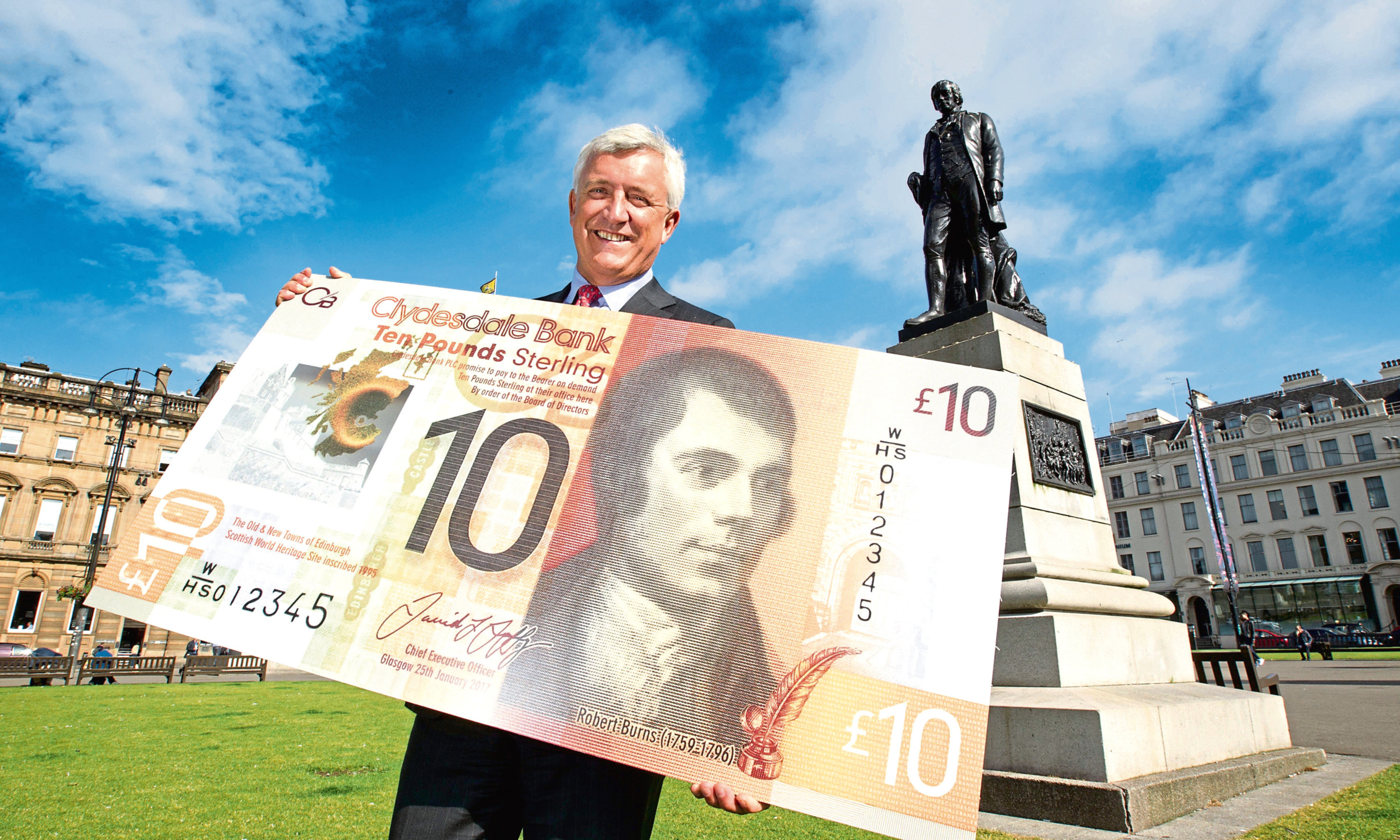 CYBG CEO David Duffy launches the new polymer Clydesdale  £10 note featuring Rabbie Burns last year.