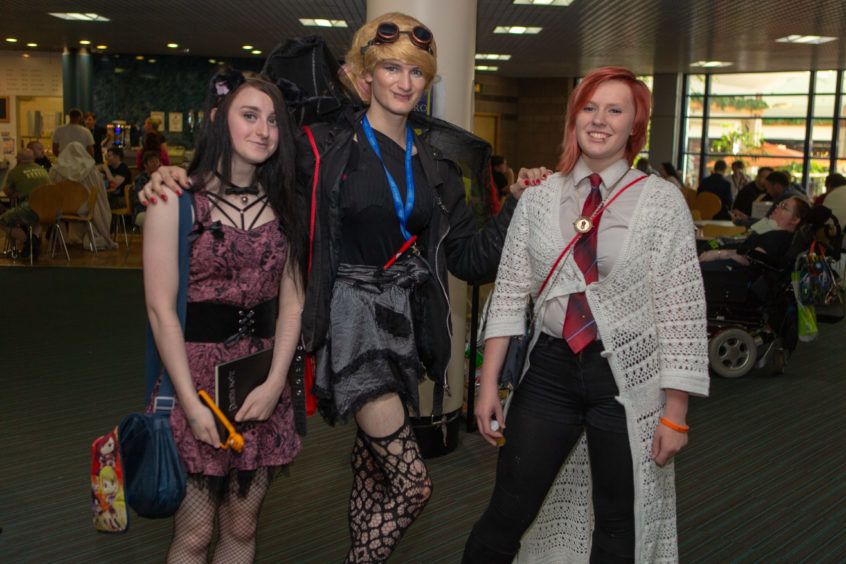 Nikita, Alectra and Jay are Misa, Steampunk Tinkerbell and Hermione Granger
