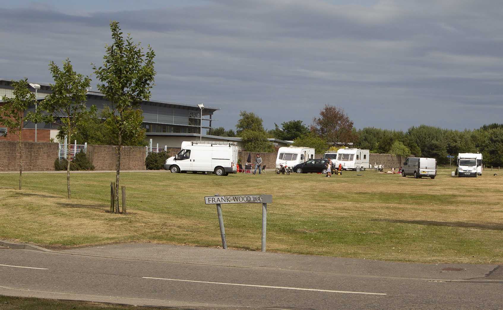 Some of the travellers moved on to an area near the East Links medical centre.