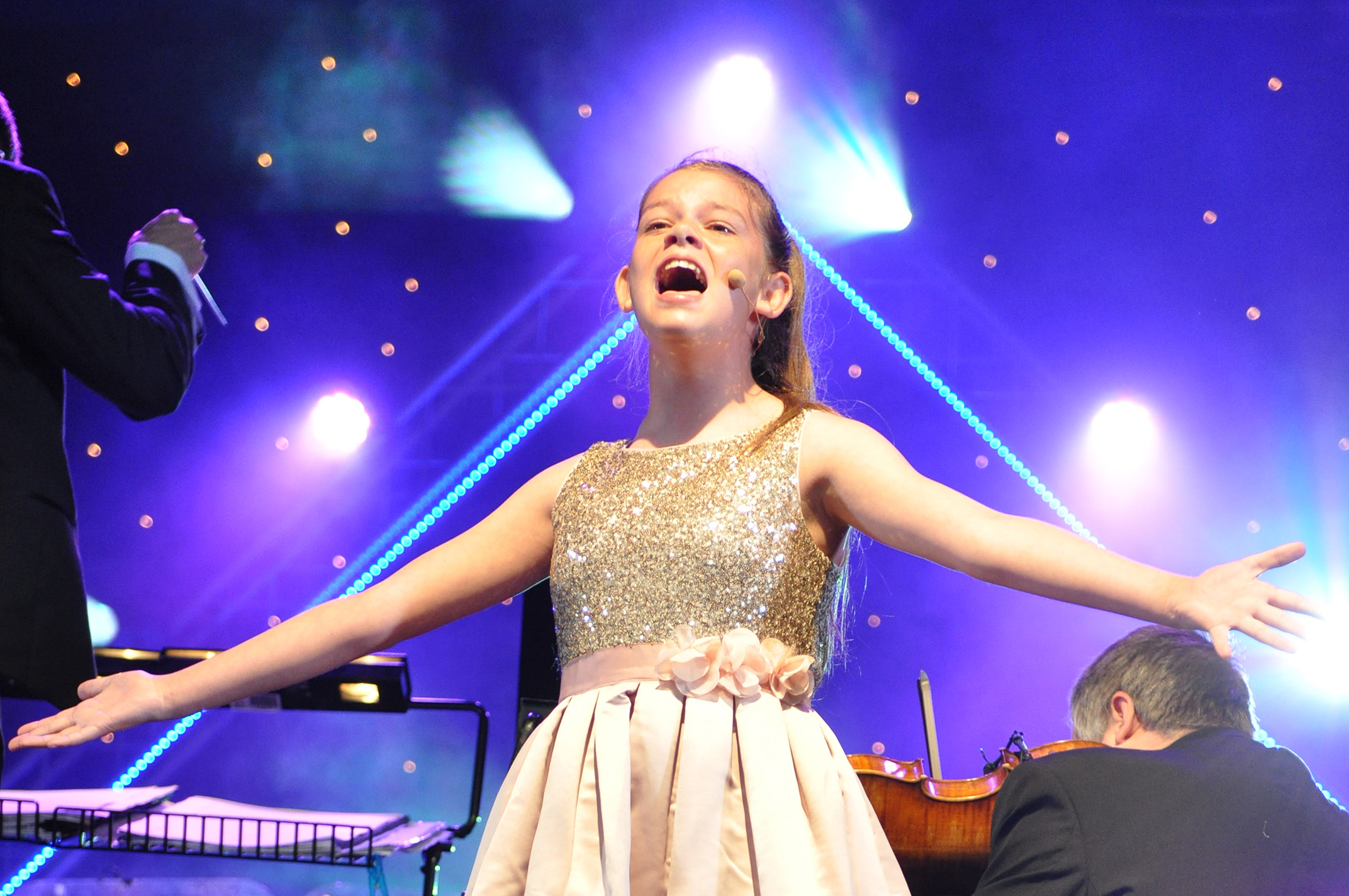 Erin Paterson performing at Glamis Prom, 2017.