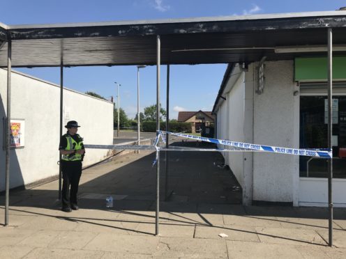 Police at the cordon on Argyll Road