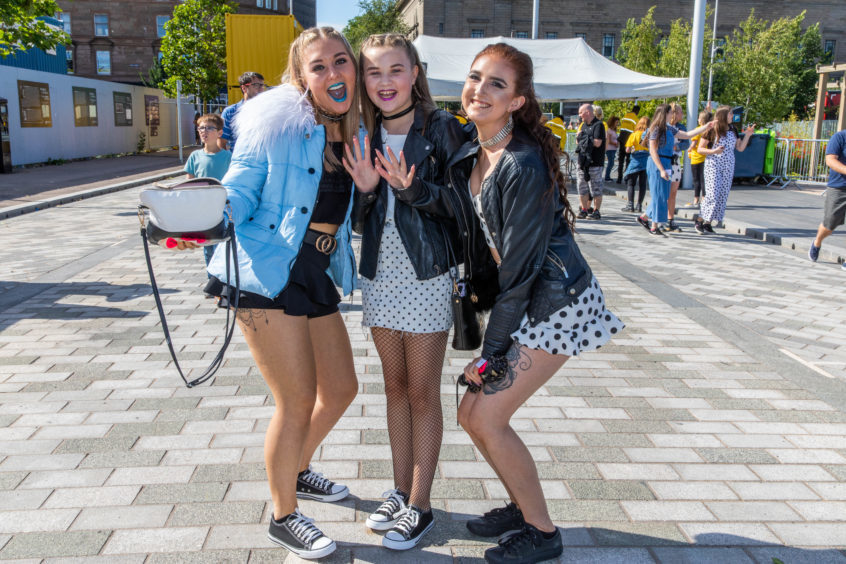 Chelsea Carling (20), Taylor Carling (12) and Leigh Brown (19) from Dundee.