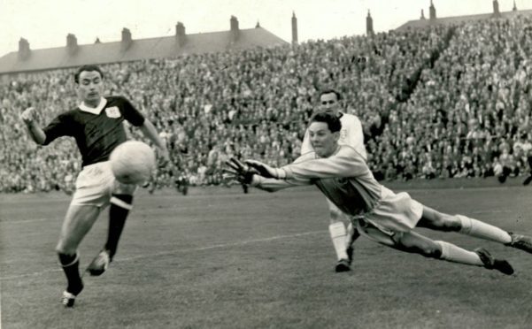 Alan Gilzean.