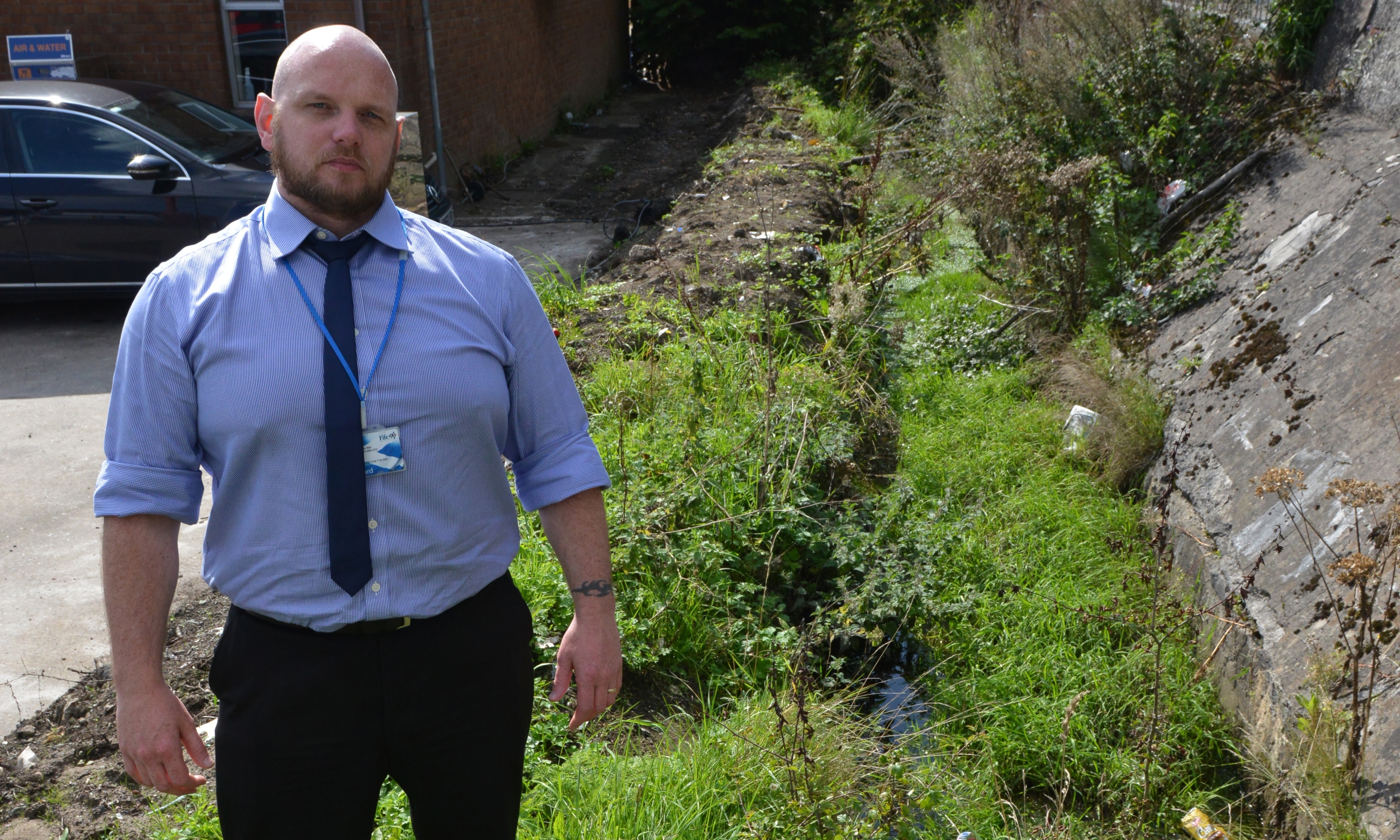 Councillor Darren Watt advised residents to dispose of rubbish responsibly.