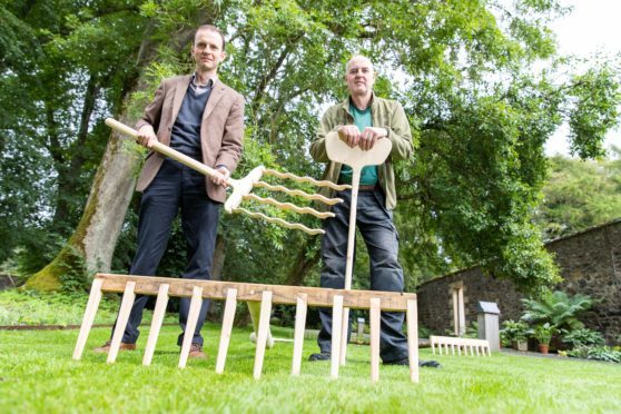 MSP Stephen Gethins with Artist in Residence Allan Watson at Rossie Estates