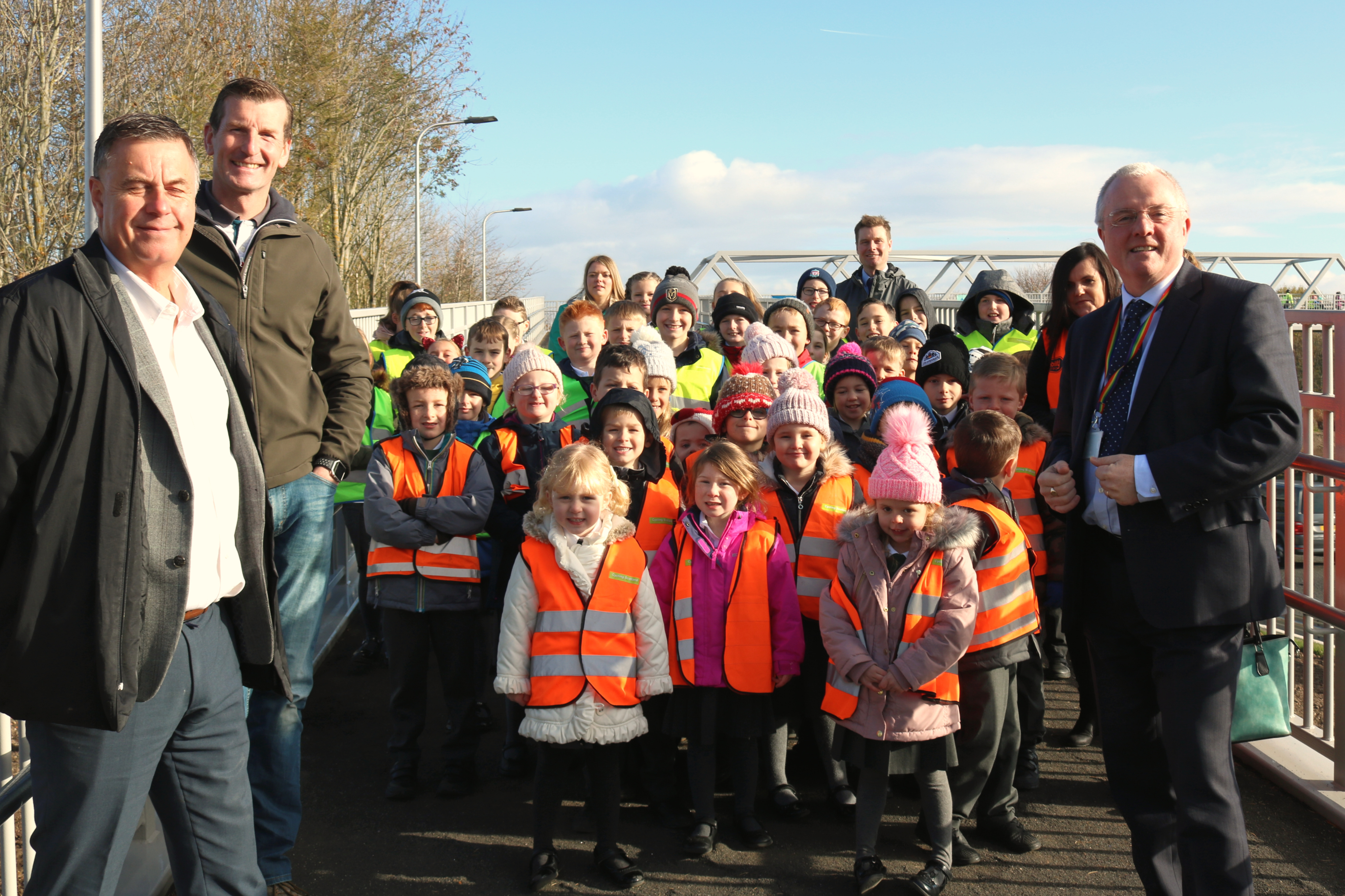 Ruthvenfield Primary School pupils and Perth councillors at the bridge opening.