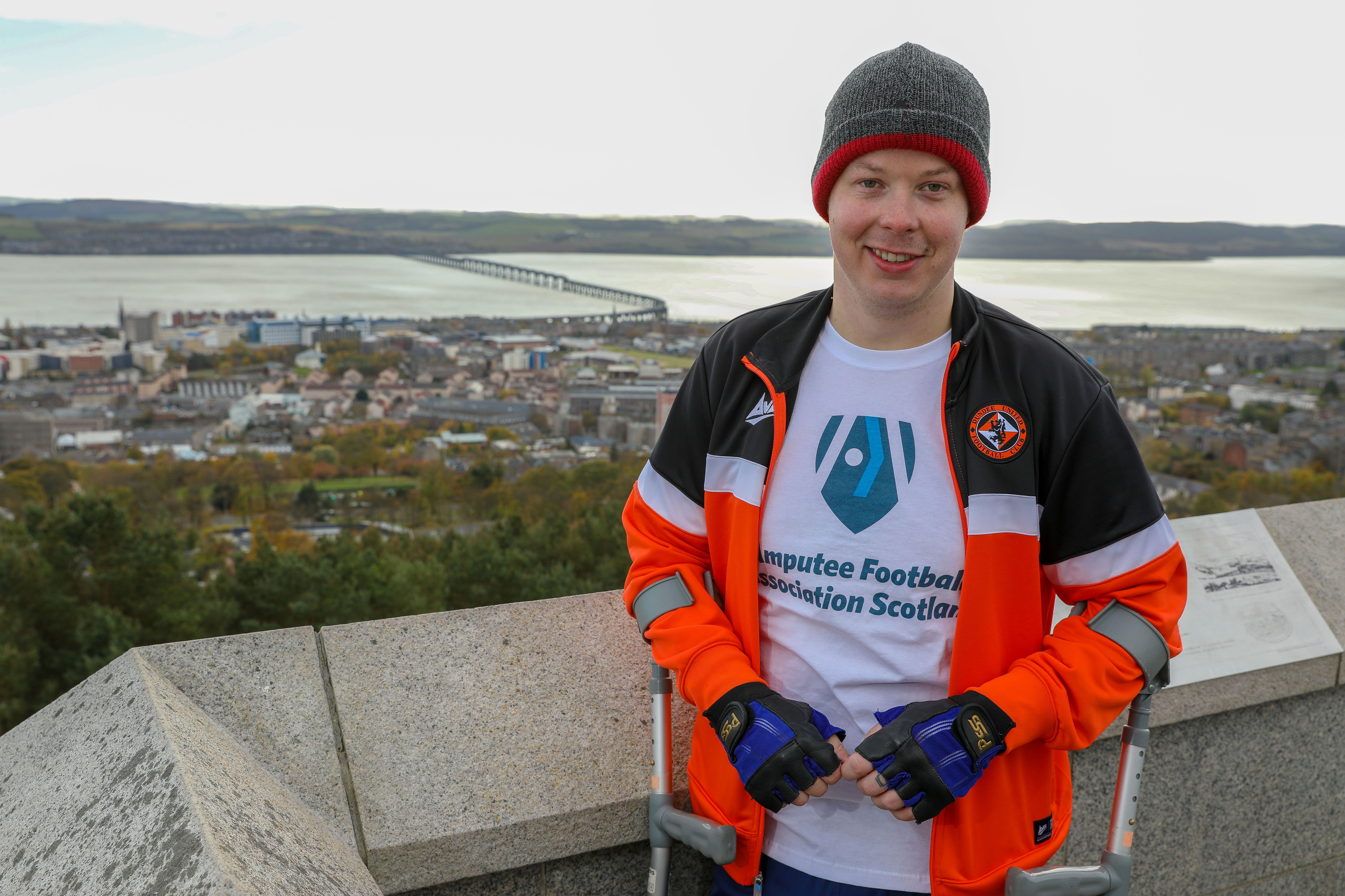 Rob Wilson walked from Tay Bridge to the Law