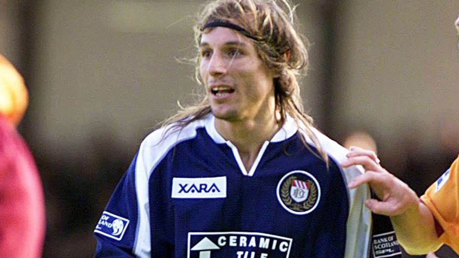 Claudio Caniggia in action for the Dark Blues.