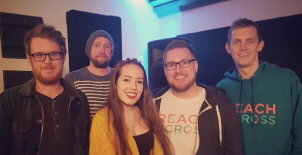 Friends and family joined Fraser and Ryan for the recording of ‘Reach Across (Live On)’, with Fraser’s sister, Beth Swan, on keyboard and backing vocals along with their close friends Stuart Edwardson and Jamie Flynn.