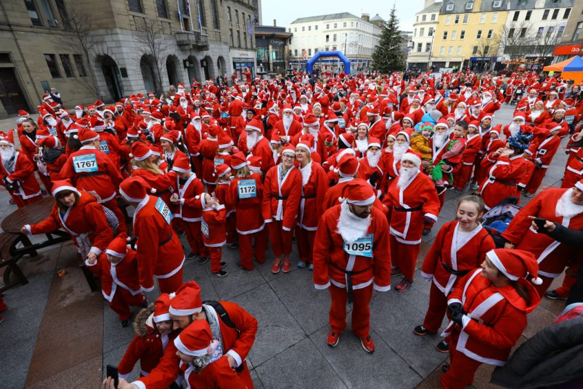 A sea of red at the 2018 Santa Dash in Dundee.