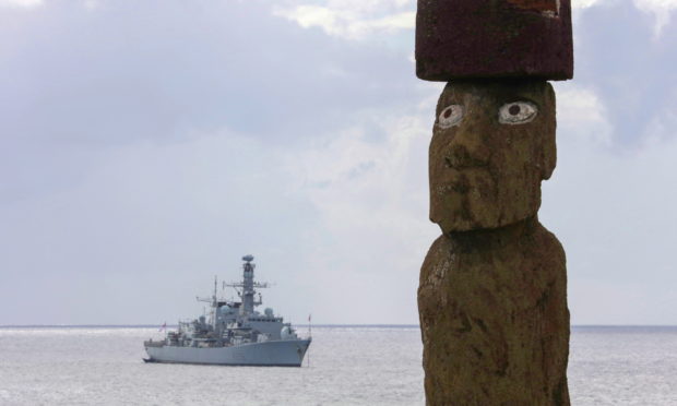 Montrose site off Easter Island in the gaze of a lone moai