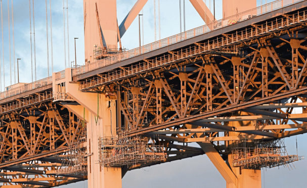 Span Access platforms on the Forth Road Bridge