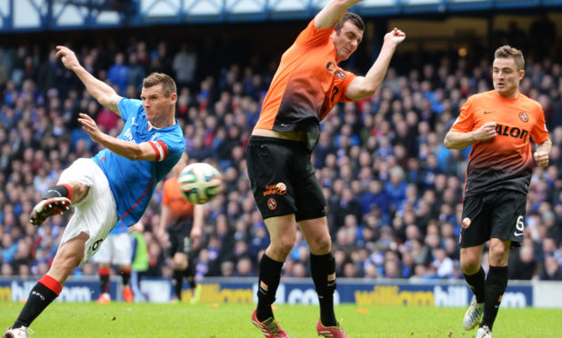 Lee McCulloch facing Dundee United in 2014 during his time at Rangers.