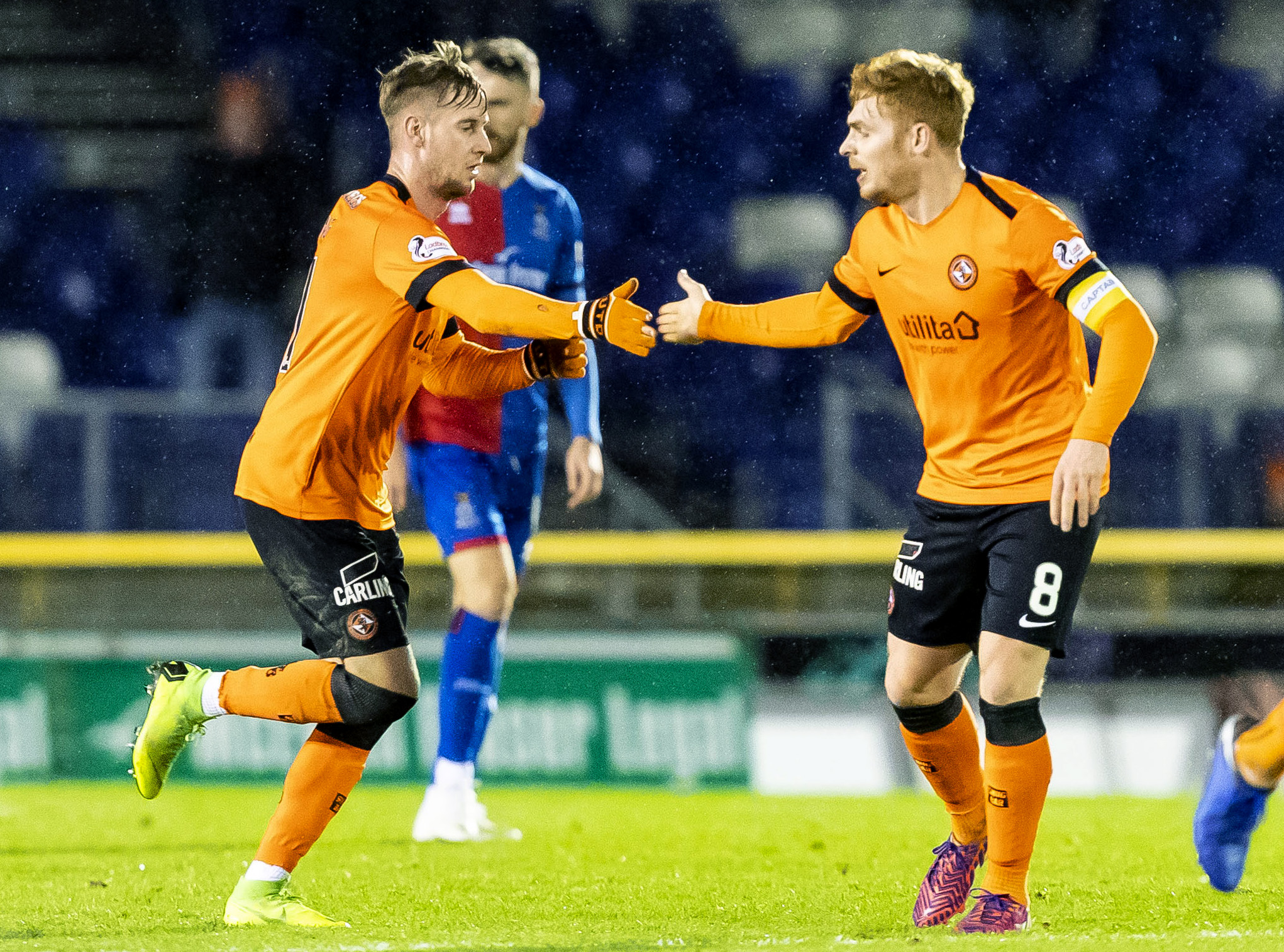 Fraser Fyvie, right, in congratulated by Billy King after scoring from the spot.
