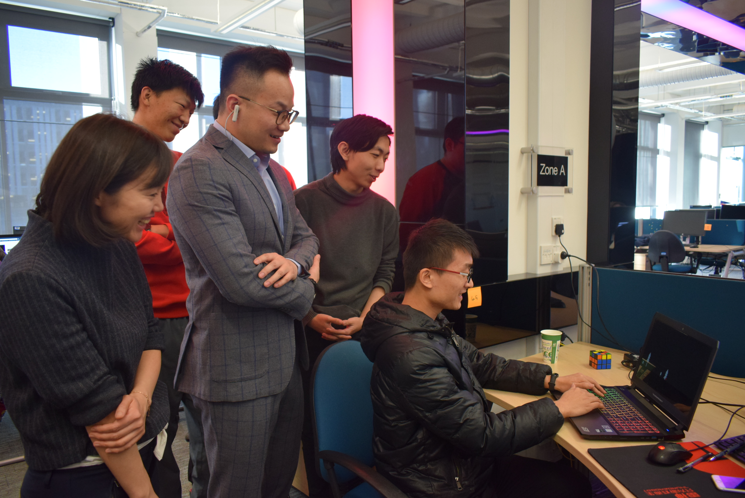 Hu Kai, Vice General Manager of Perfect World Education talks to students at Abertay’s UK Centre for Excellence in Computer Games