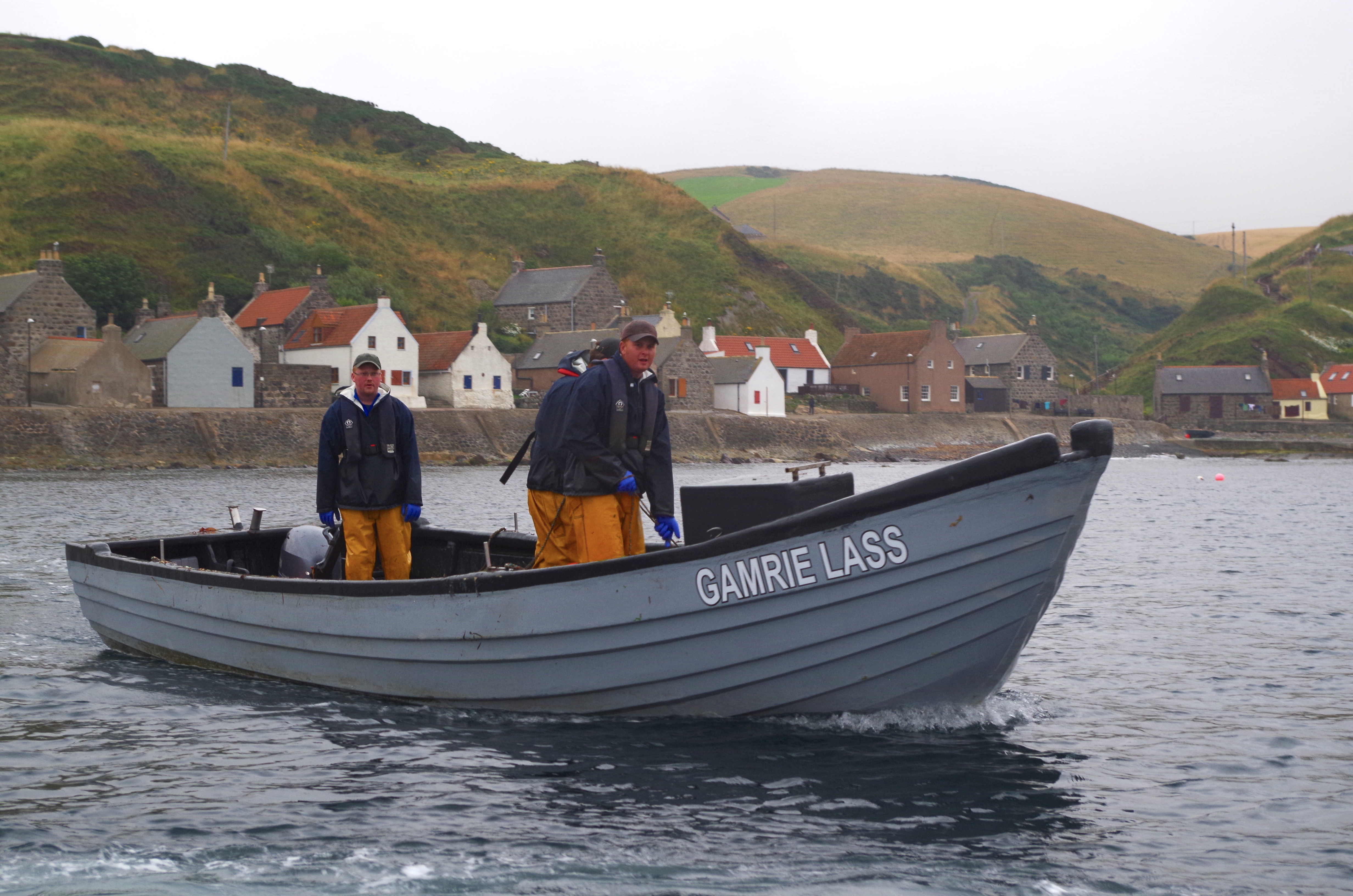 Brothers Kevin Pullar (left) and John Pullar (right) on Gamrie Lass.