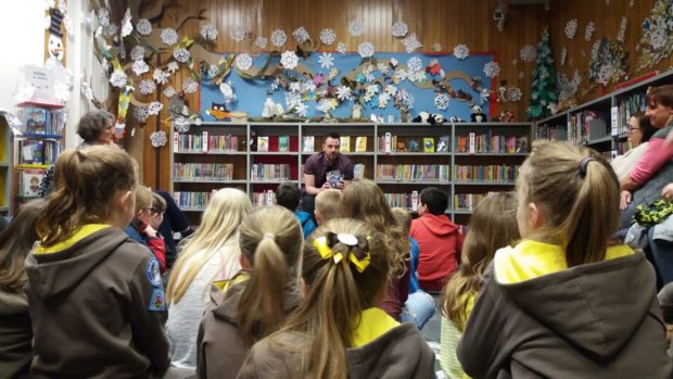 Author Ross MacKenzie at Cupar Library.