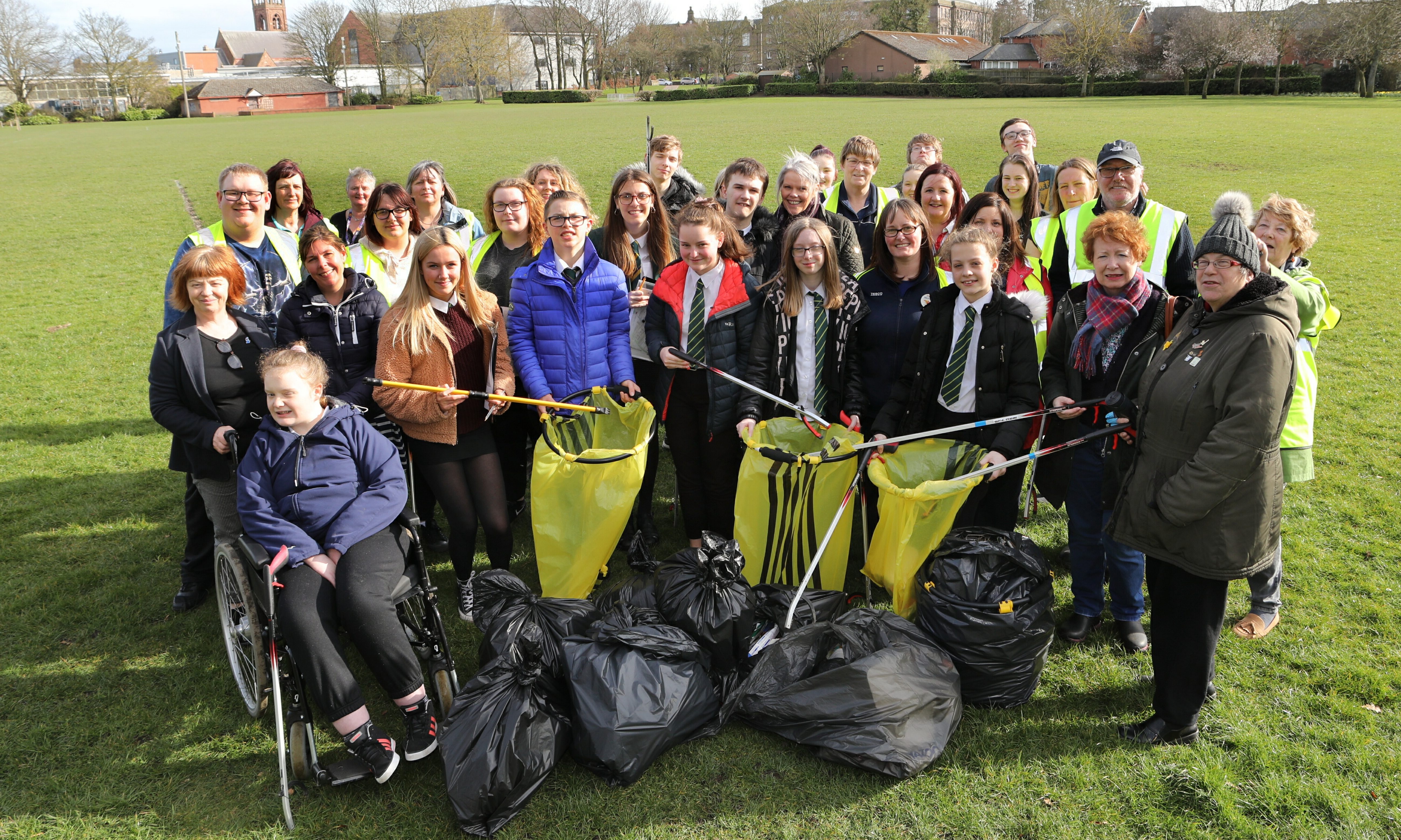 Volunteers at the litter pick
