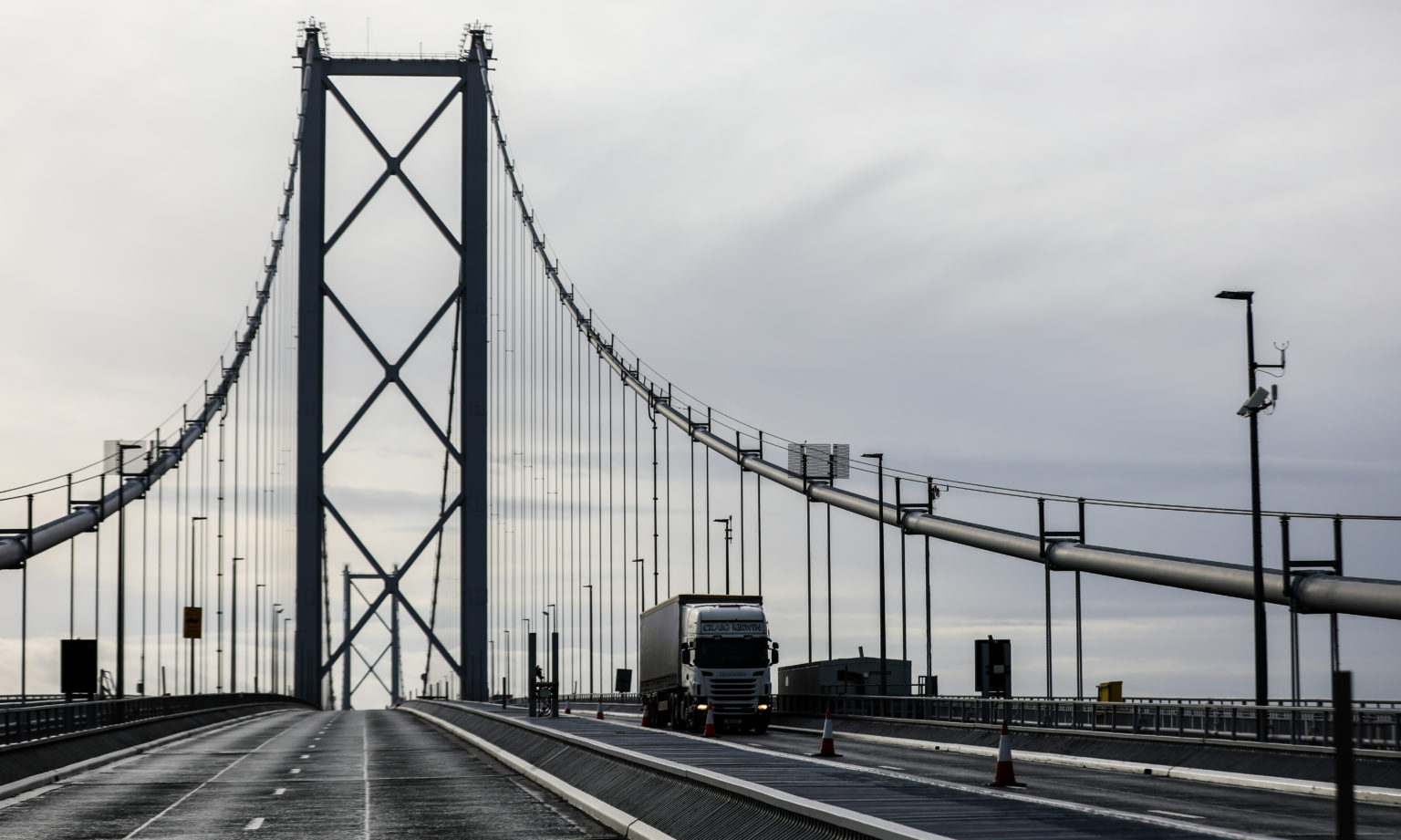 High winds force Forth Road Bridge restrictions