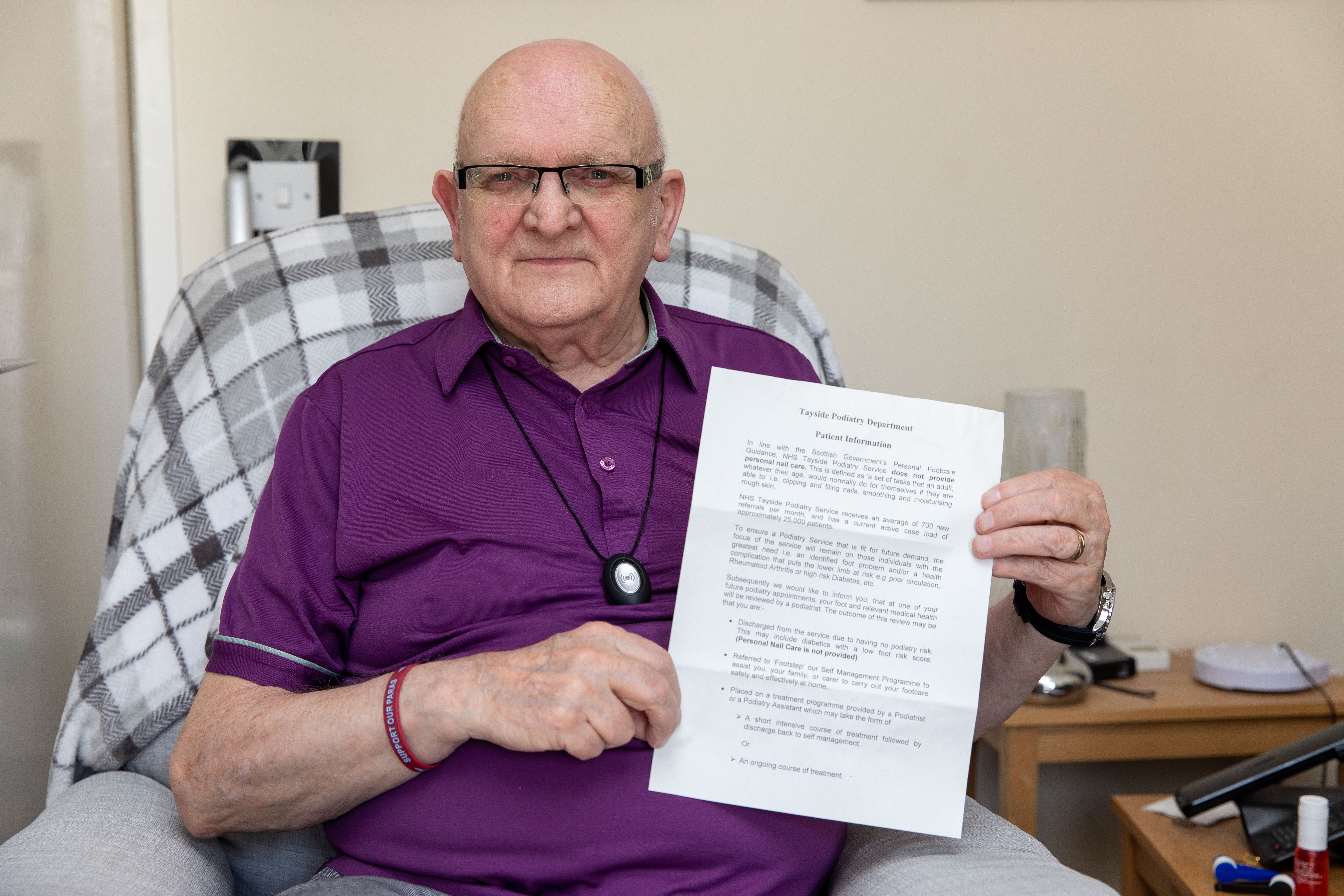 Pensioner Archie McCallum who toe nails have not been cut for 20 weeks