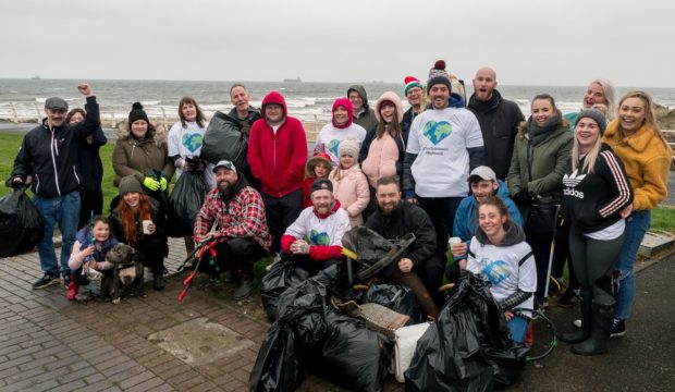 Revolution Barbershop Beach Clean litter pickers at Kirkcaldy