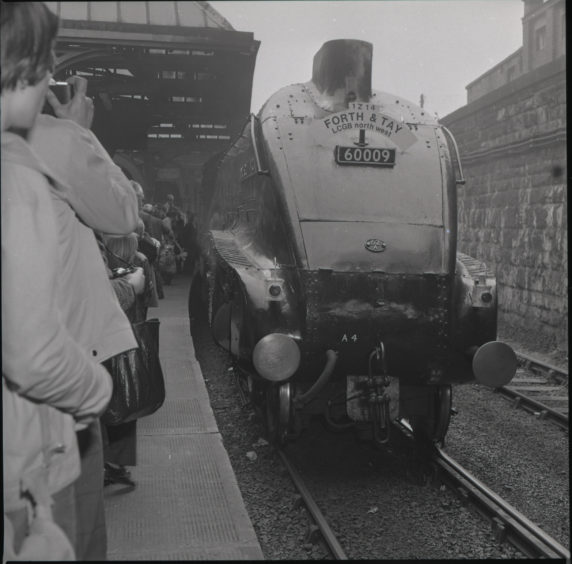Union of South Africa Steam Engine at Taybridge Station.