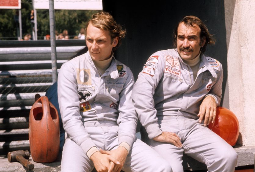 Niki Lauda (Österreich / March Ford, li.) mit Clay Regazzoni (Schweiz).