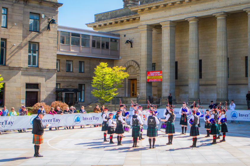 In total there were 20 pipe bands of all ages, including school bands.
High School of Dundee Pipe Band.