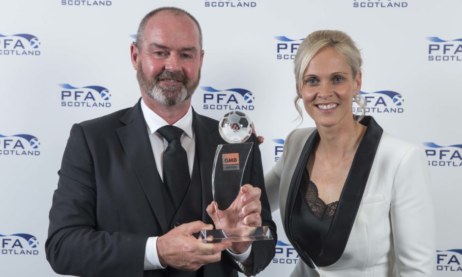 Shelley Kerr presents Kilmarnocks Steve Clarke with Manager of the Year during PFA Scotland Player of the Year Awards at Glasgow Hilton.