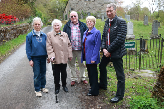 Judy Thorpe, Tenandry Kirk's Session Clerk, Archie's family Jean Fyffe, Euan Mcintosh and Evelyn Humphrey and Councillor Mike Williamson are looking forward to seeing the plaque put up