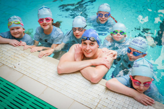 Pupils from Methven Primary enjoying water safety lessons at Perth with Olympic swimmer, Stephen Milne.