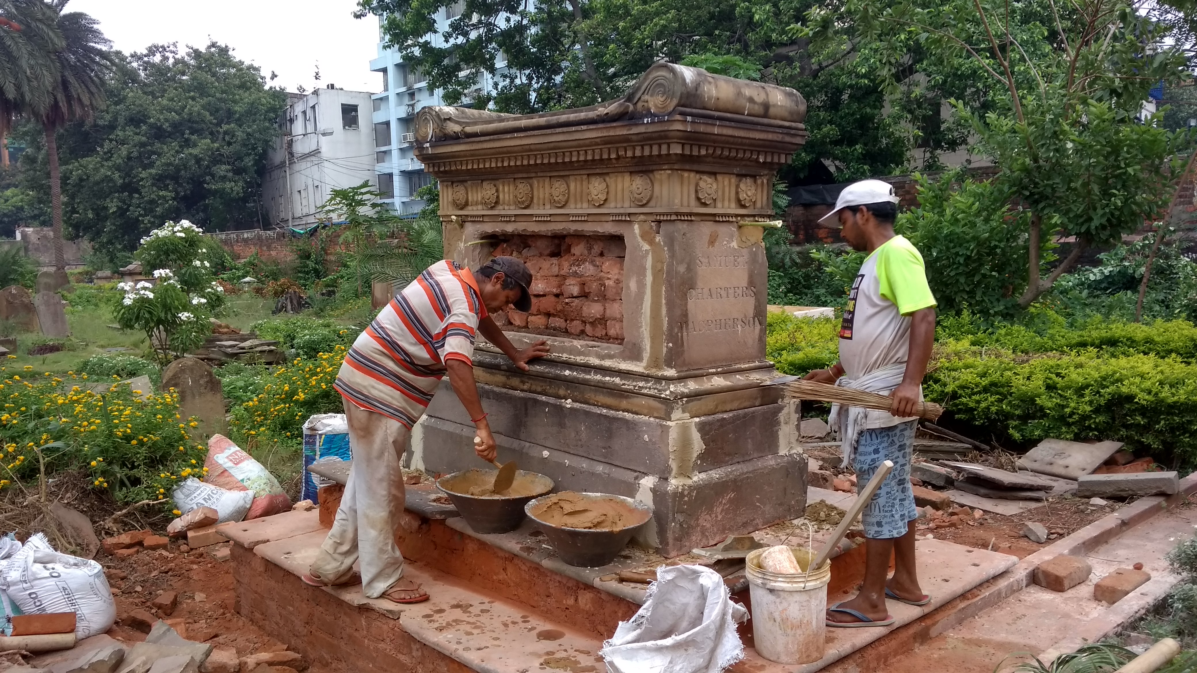 Restoration work on the tomb of Aberdeen born soldier Samuel Macpherson who led a campaign to eliminate human sacrifice and female infanticide in Orissa, India.