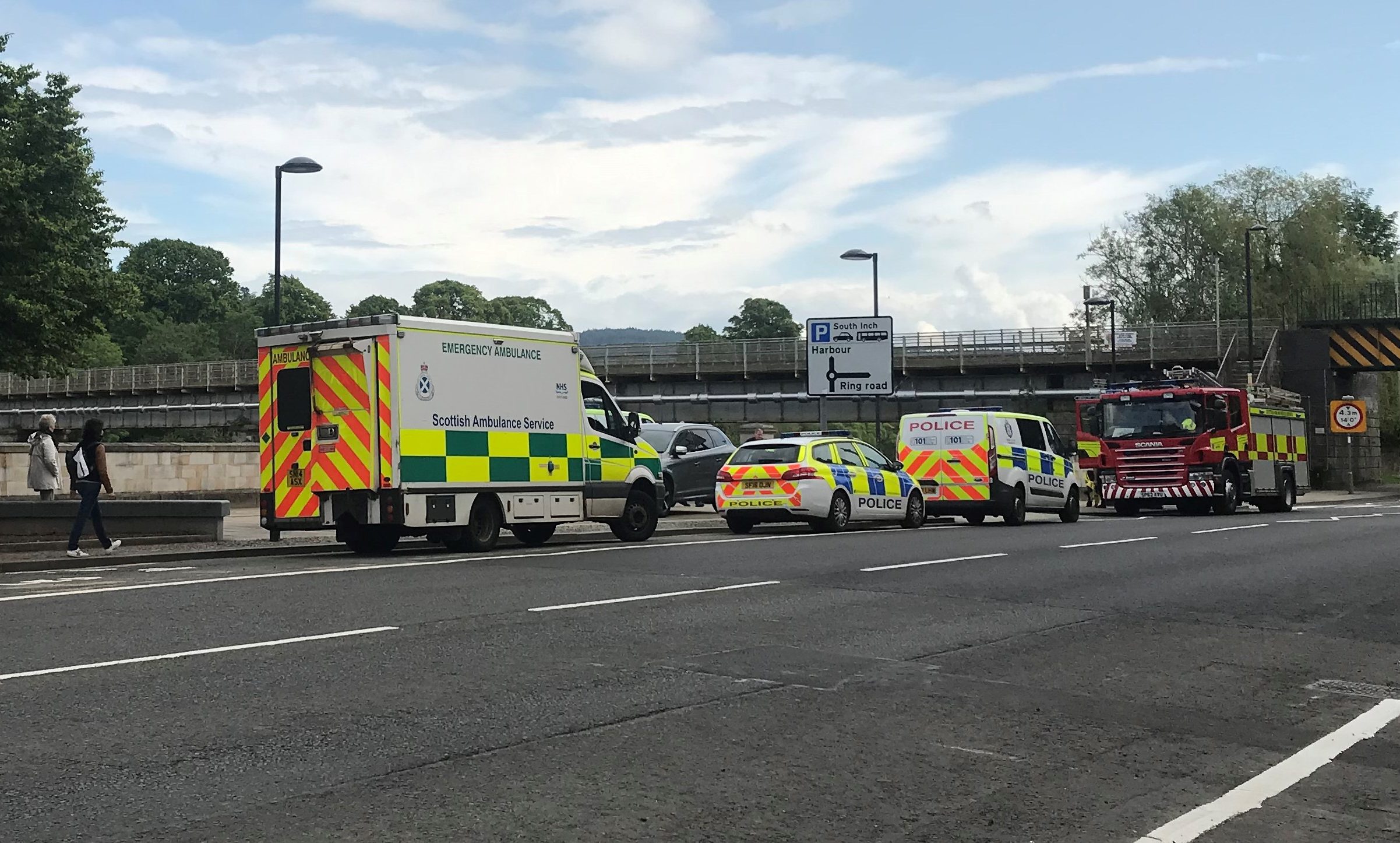 Rescue crews called to Tay Street