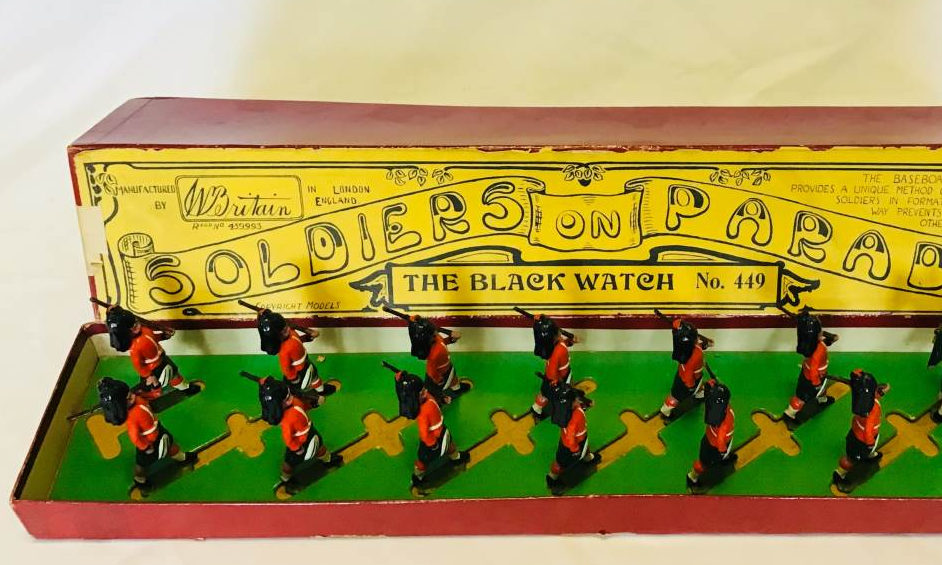 The Black Watch on the march, £6,600 (Old Toy Soldier Auctions, Pittsburgh).