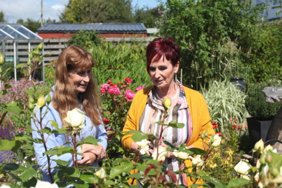 Beechgrove presenter Carole Baxter and Montrose woman Trish Winton.