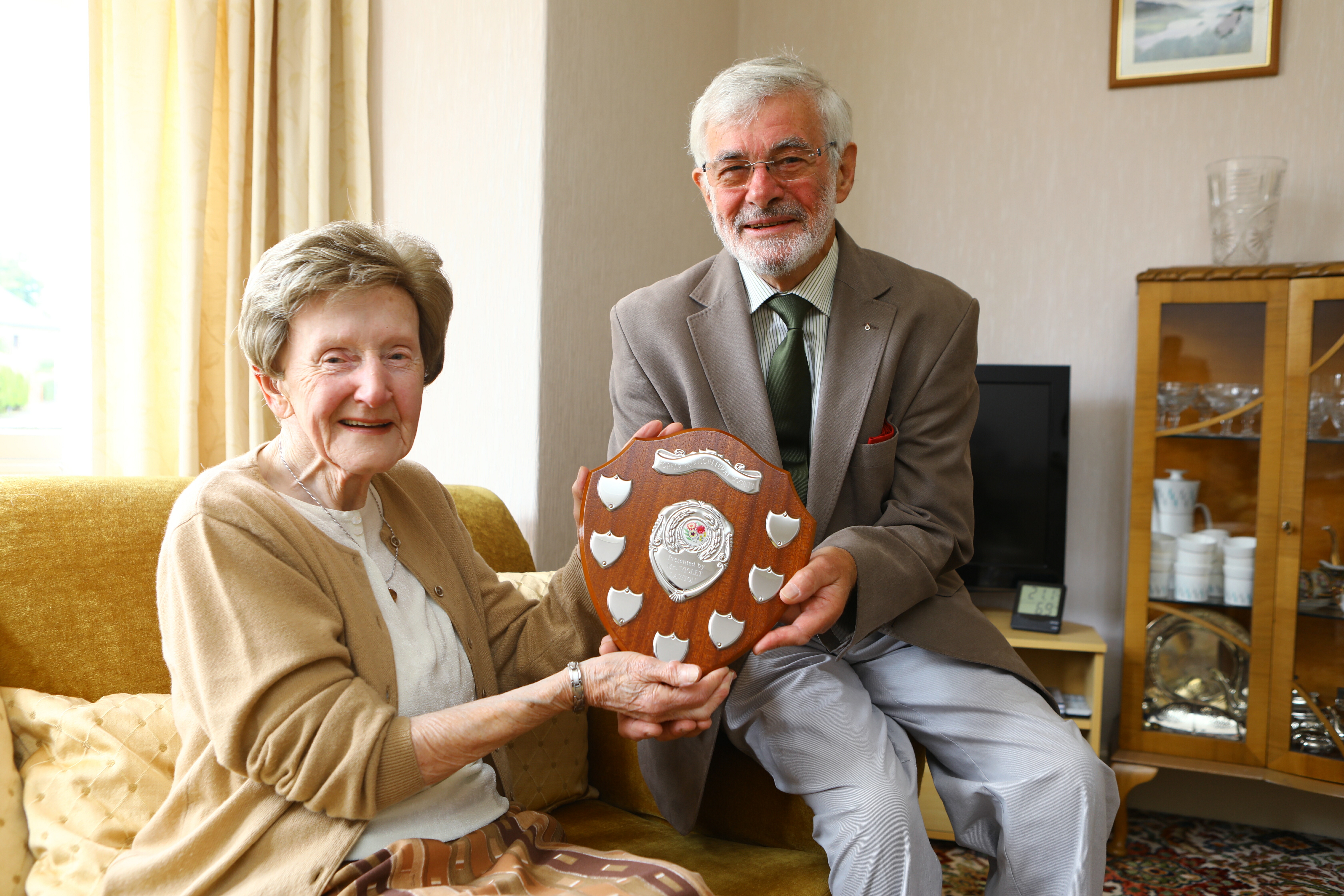 Violet Lawton and Forfar Horticultural Society president Jim Ewing.