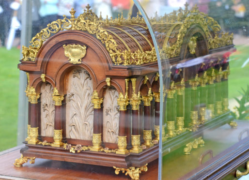 Relics of Saint Therese of Lisieux. Picture by Paul McSherry.